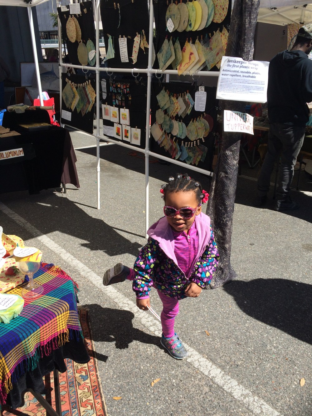 16-2-27 Girl with cool shades